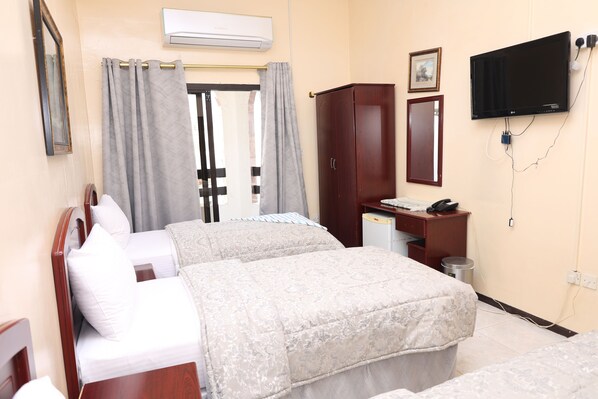 베이직 트윈룸 | 무료 WiFi