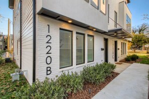 Exterior detail - 5 - Music Row Modern - The Music City Collection (Nashville)