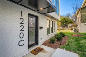 Exterior detail - 6 - Music Row Modern - The Music City Collection (Nashville)