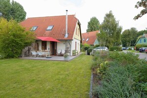 Exterior - Semi-detached house Sanddornhof 1b in the Baltic seaside resort of Wustrow (Ostseebad Wustrow)