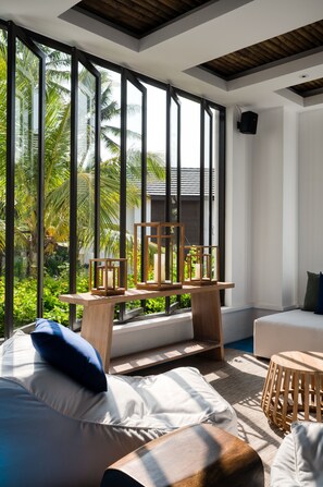 Lobby sitting area - Ahu Bay (Ahungalla)