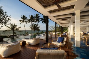 Khu tiếp khách ở sảnh