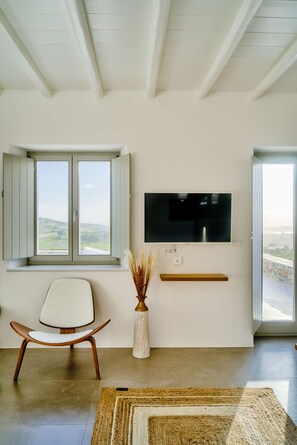 Interior - Private Pool, Daily Maid Service, Private Helipad, Family Friendly (Paros)