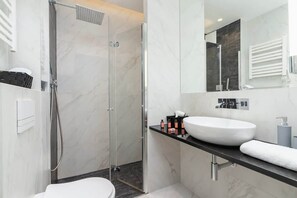 Dusche, Haartrockner