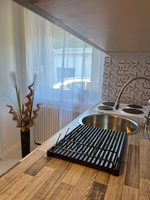 Réfrigérateur, four, plaque de cuisson, lave-vaisselle