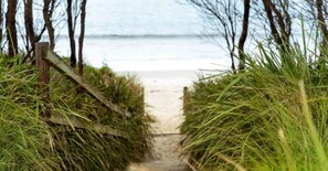 Beach - The Callala Hideaway (Callala Beach)
