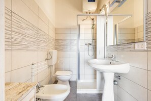 Apartemen | Kamar mandi