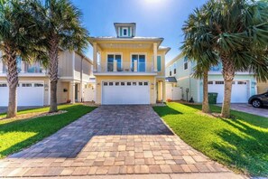 Exterior - "Casa Al Mare"-Block from Beach/ Ocean View (Jacksonville Beach)