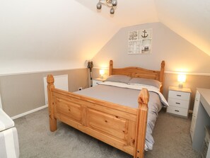 3 bedrooms, individually decorated, individually furnished, free WiFi