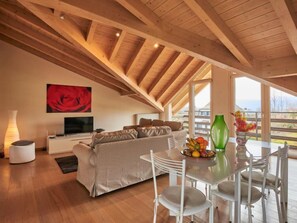 TV - Giuseppina by Interhome (Besozzo)