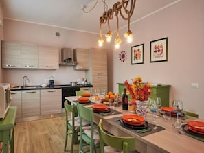 Fridge, microwave, oven, dishwasher