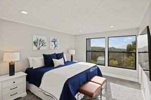 4 Schlafzimmer, Bügeleisen/Bügelbrett, Reisekinderbett, WLAN