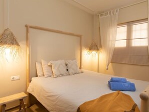 1 makuuhuone, silitysrauta/-lauta, ilmainen internet