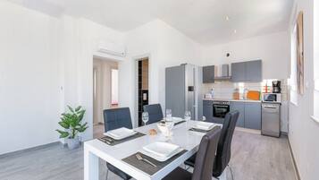 غرفة لتناول الطعام