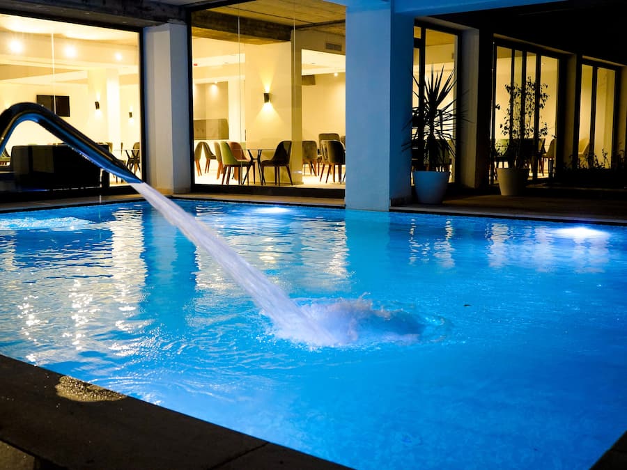 TV de tela plana 32 polegadas com canais via satélite, TV