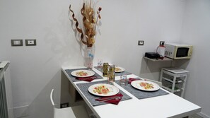 Ruokailu