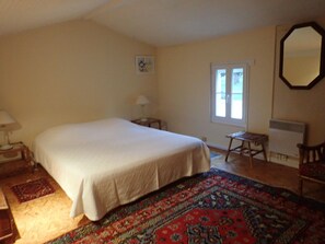 1 bedroom, iron/ironing board, WiFi