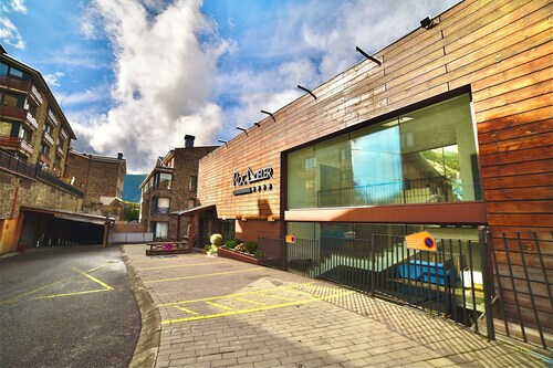 Pleasure, nature and terrace in Canillo. HUT-8207