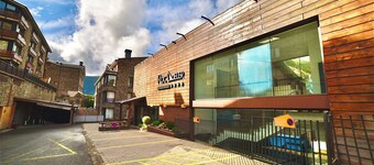 Pleasure, nature and terrace in Canillo. HUT-8207