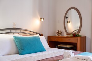 2 bedrooms, iron/ironing board, free WiFi, bed sheets - Apartment "Nikoleta A" with Sea View, Garden & Wi-Fi (Lefkada)