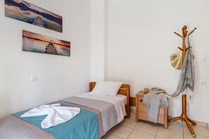 1 chambre, fer et planche à repasser, Wi-Fi gratuit, draps fournis