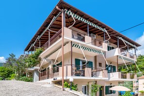 Exterior - Apartment "Nikoleta 2" with Sea View, Terrace & Wi-Fi (Lefkada)