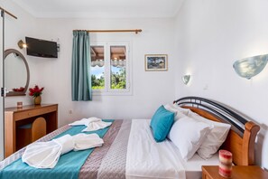 1 chambre, fer et planche à repasser, Wi-Fi gratuit, draps fournis