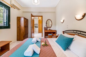 1 dormitori, planxa i posts de planxar, wifi gratuïta i roba de llit 