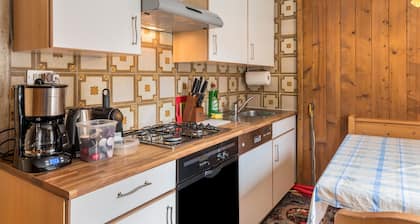 Apartment "Enrich" with Mountain View, Balcony & Wi-Fi