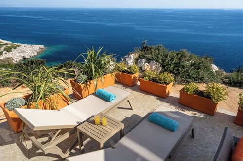 Holiday Apartment "Joy Breeze" with Sea View, Balconies & Wi-Fi