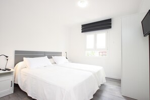 3 bedrooms, free WiFi, bed sheets