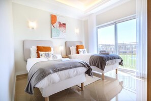 4 bedrooms, iron/ironing board, travel crib, WiFi - Casa da Boa Vida at Boa Vista Golf Resort, Bayview Village (Lagos)