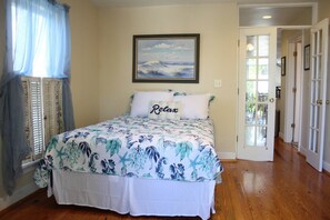 3 chambres, fer et planche à repasser, Wi-Fi, draps fournis