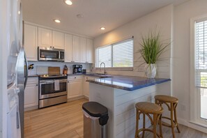 Fridge, microwave, oven, dishwasher