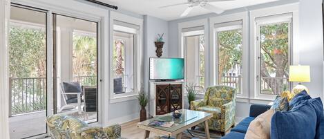 Smart TV, DVD player