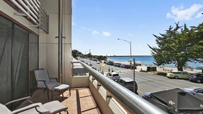 Property grounds - Cetacea - Point Lonsdale (POINT LONSDALE)