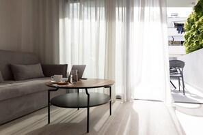 Televisor intel·ligent de 43 polzades amb canals per cable i televisor 