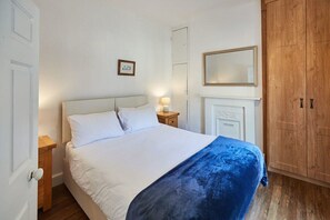 3 bedrooms, iron/ironing board, travel cot, free WiFi