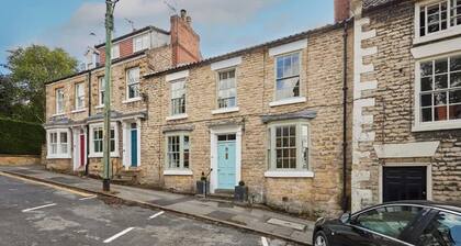 Host & Stay | Hall Garth