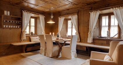 Large chalet apartment near Kronplatz for up to 7 people with sauna
