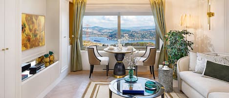 1+0 Bosphorus View Apartment | Vue sur la ville depuis lâhĂ©bergement