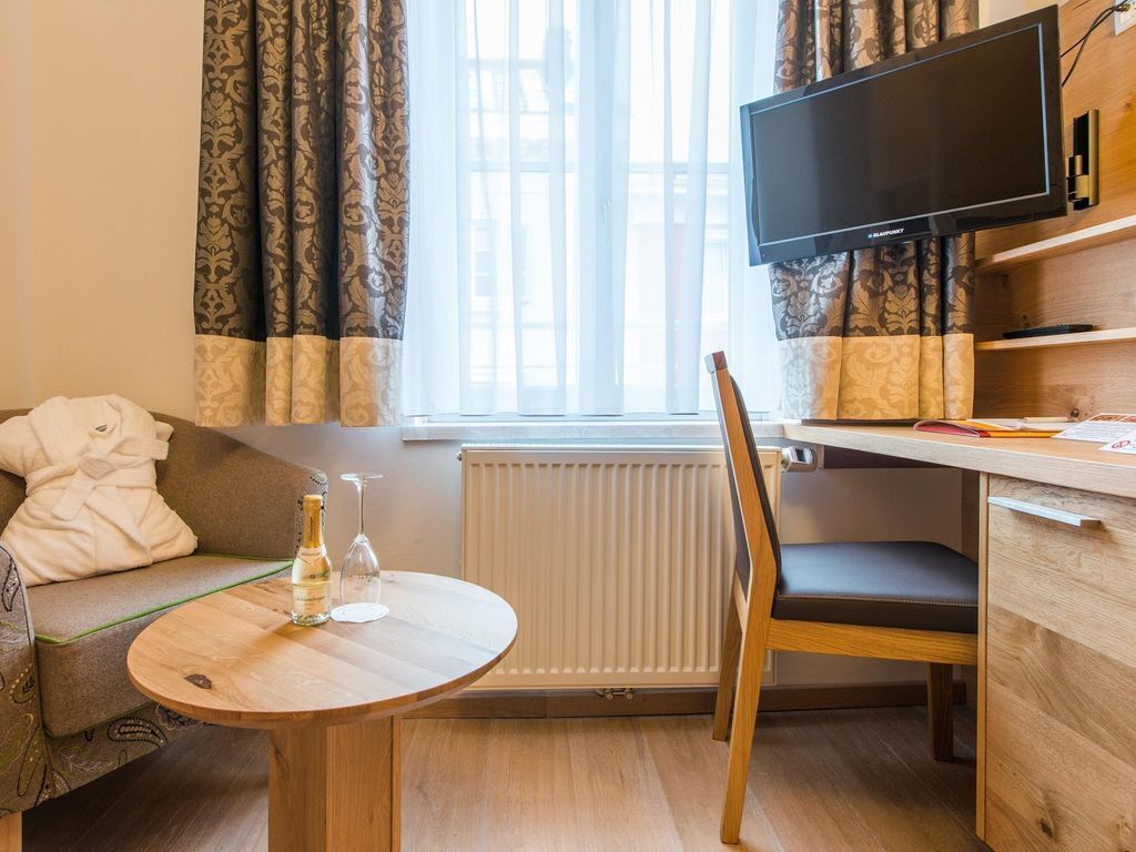 Zimmer "Dachstein" Typ B - Frühstück - Posthotel Radstadt - Radstadt
