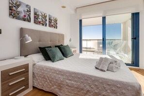 2 bedrooms, iron/ironing board, travel crib, free WiFi - 1st Line Mascarat Beach-Solarium Terrace & Pool (Altea)