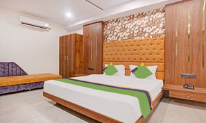 Habitación Deluxe | Escritorio
