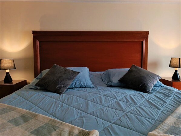 1 bedroom, in-room safe, free WiFi, bed sheets
