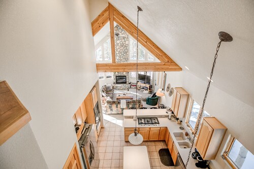 Windflower Retreat: Beautiful Dog Friendly Home