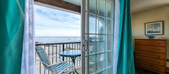 Private Balcony with Beach and Water Views - Sunrise