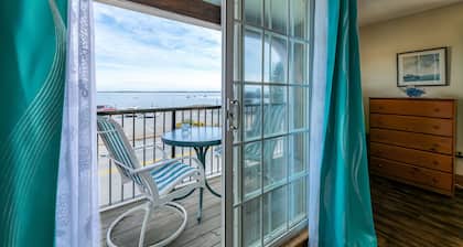 Private Balcony with Beach and Water Views - Sunrise