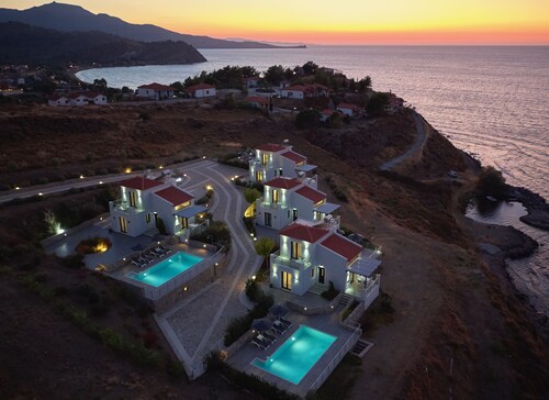 Eleia Villa with Private Pool & Sea View