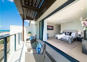 4 bedrooms, desk, iron/ironing board, free WiFi